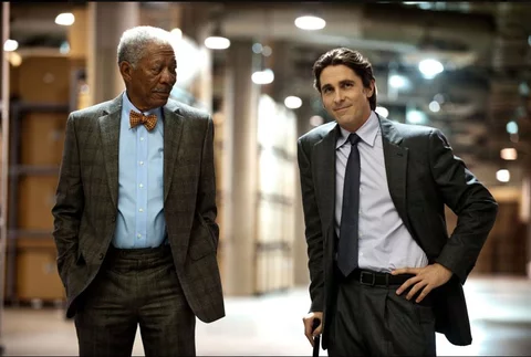 Kadr z filmu "Mroczny rycerz powstaje. Na zdjęciu Gordon Freeman i Christian Bale
