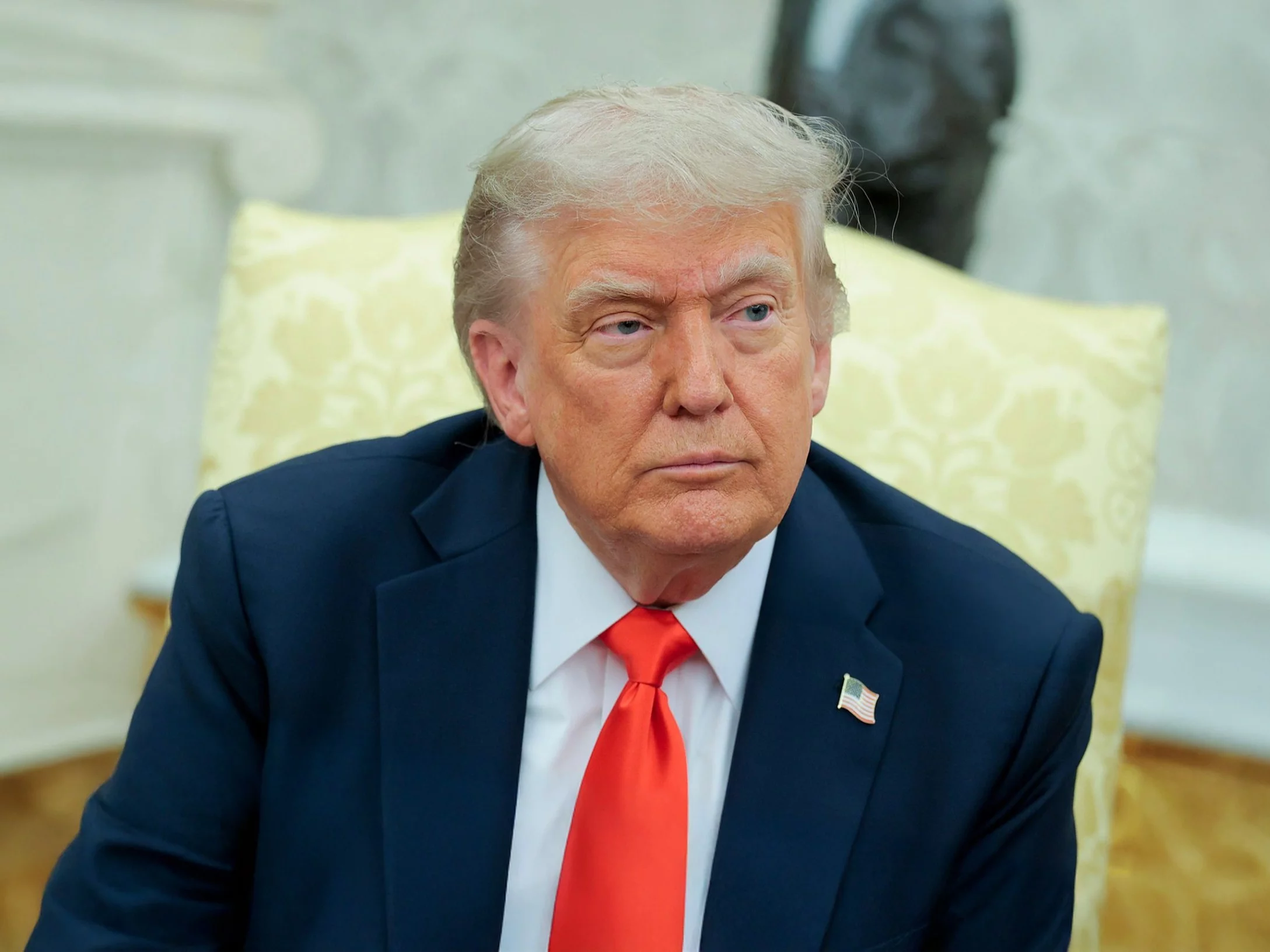 Trump ułaskawił miliardera. Teraz twierdzi, że go nie zna