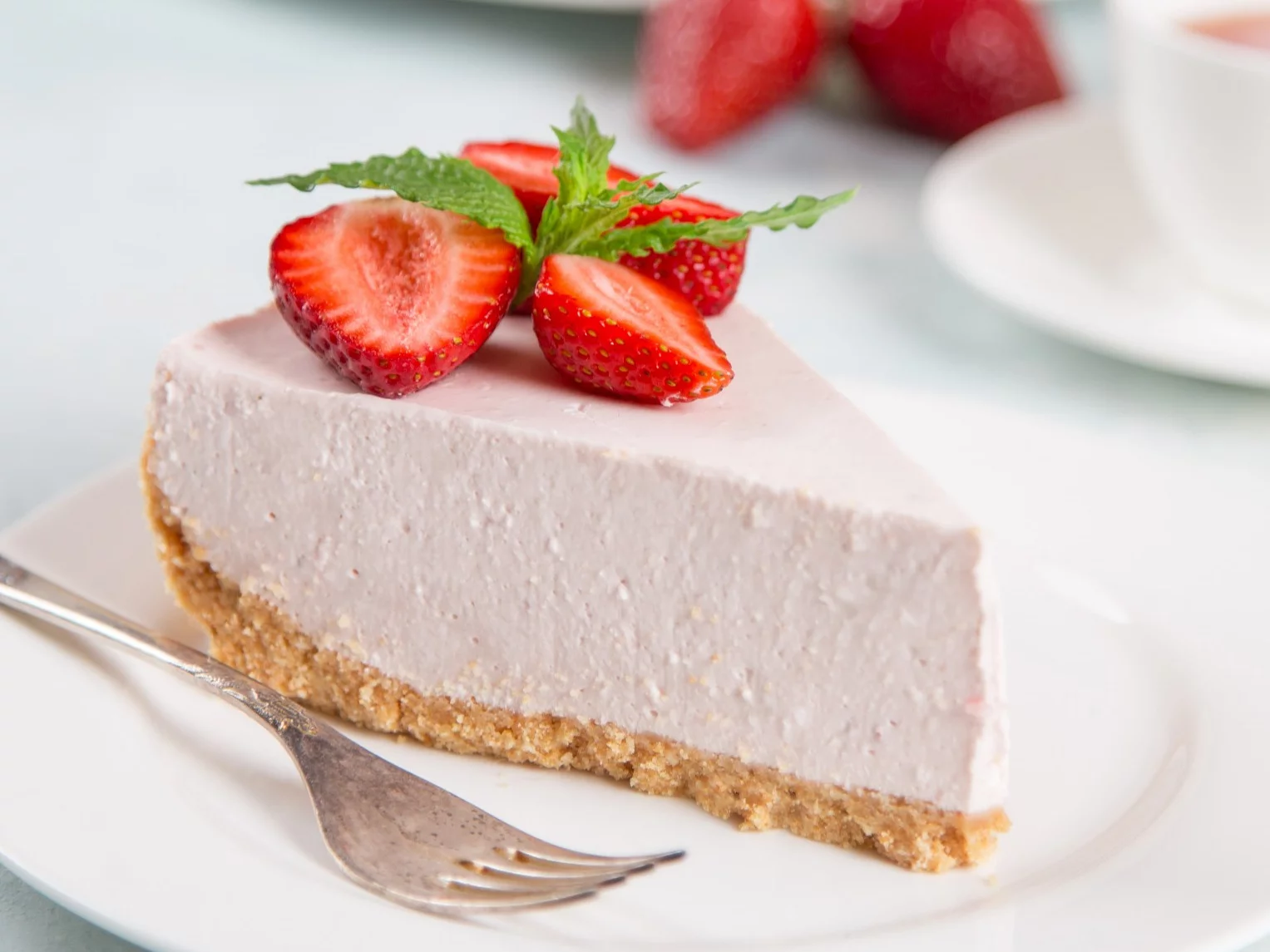 Sernik truskawkowy na zimno