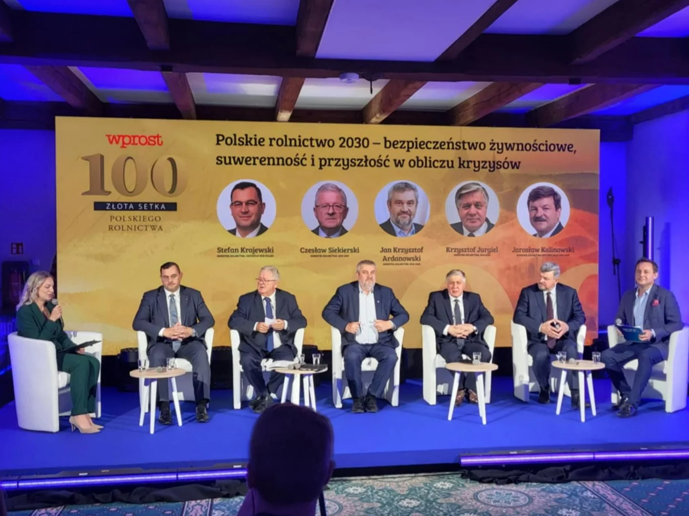 Trwa debata „Wprost” i TVP Info. Dyskusja „ponad podziałami” ministrów rządów PO i PIS