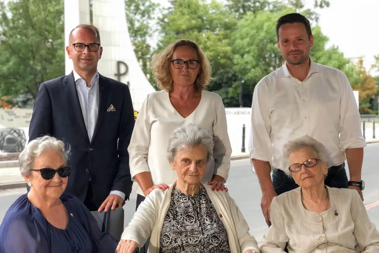 Rafał Trzaskowski i uczestniczki Powstania Warszawskiego