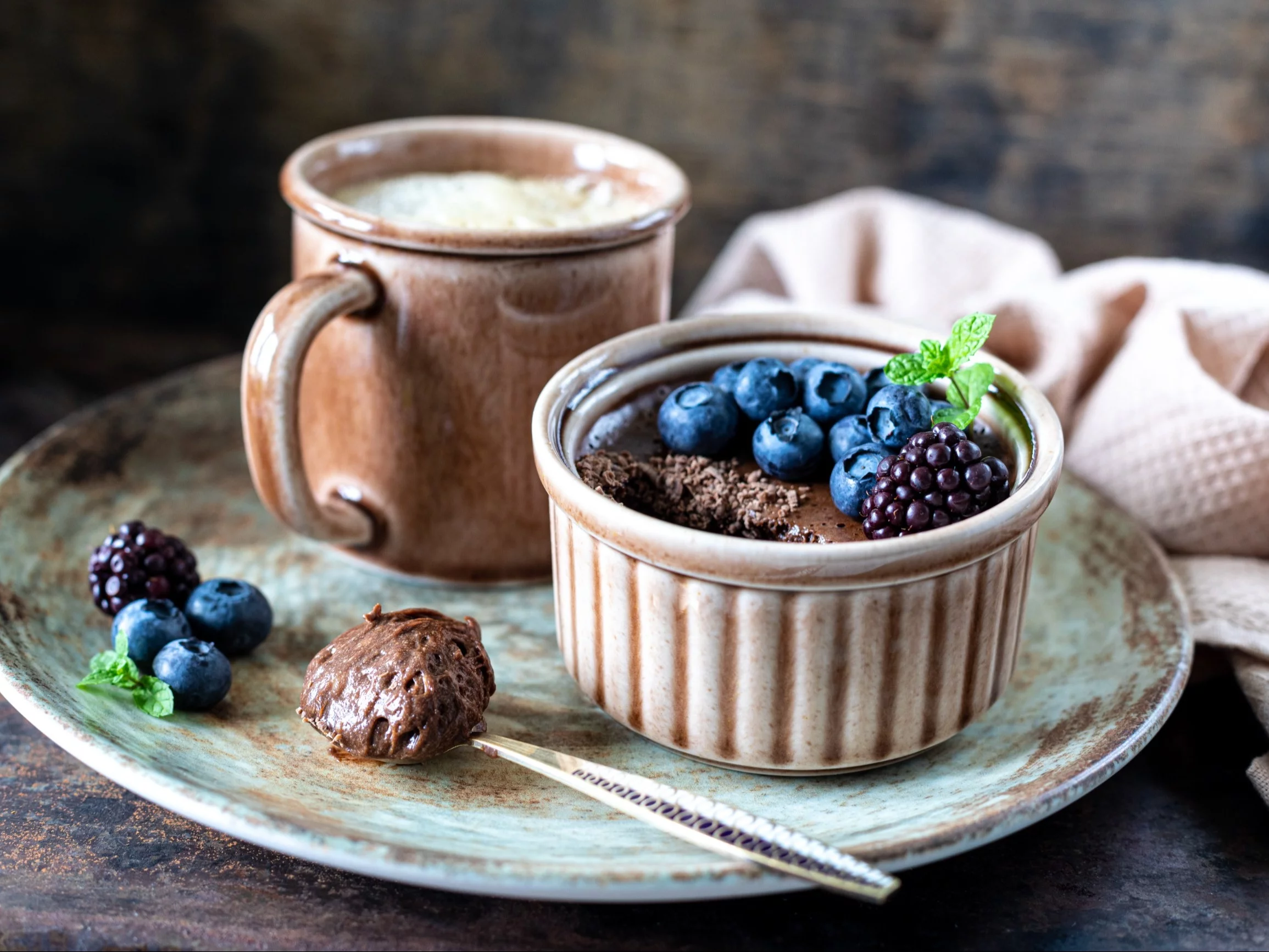 Ten turboczekoladowy budyń z 3 składników urzeka od pierwszej łyżki. Nie sposób mu się oprzeć