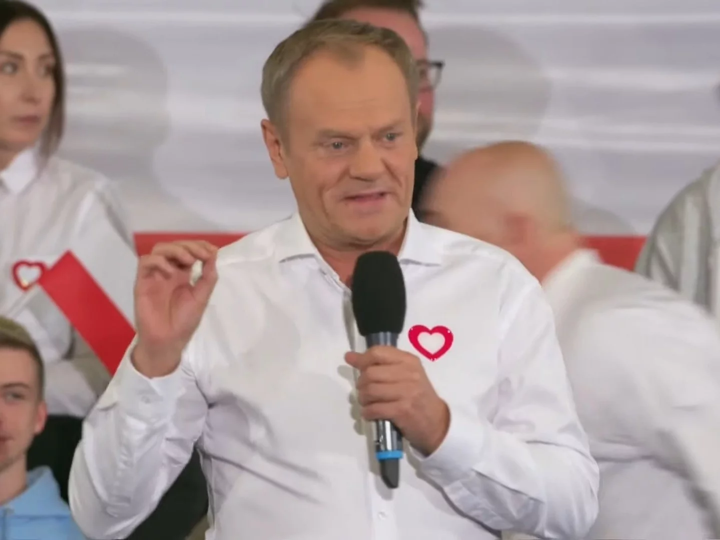 Donald Tusk na spotkaniu z mieszkańcami Jagodna