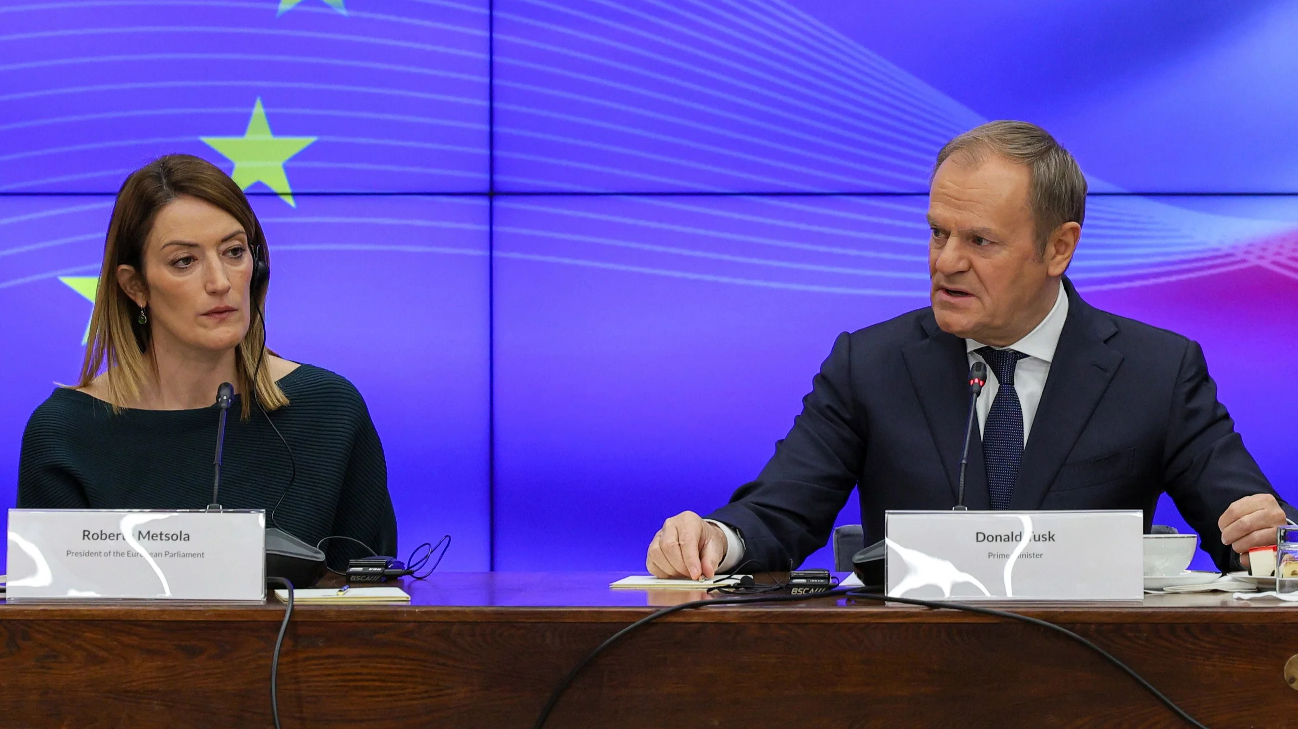 Roberta Metsola i Donald Tusk