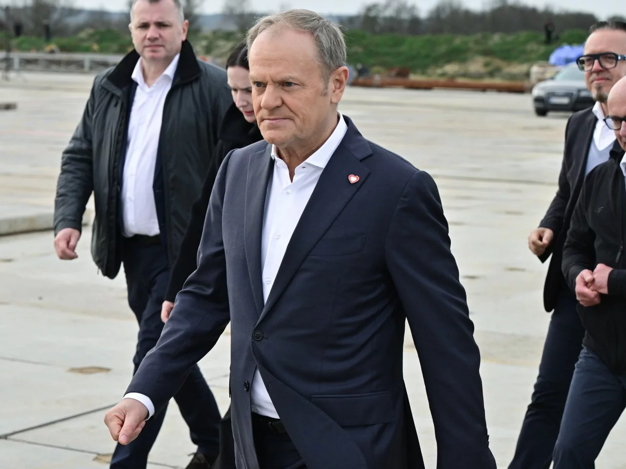 Tusk szuka współpracownika. Tyle można zarobić