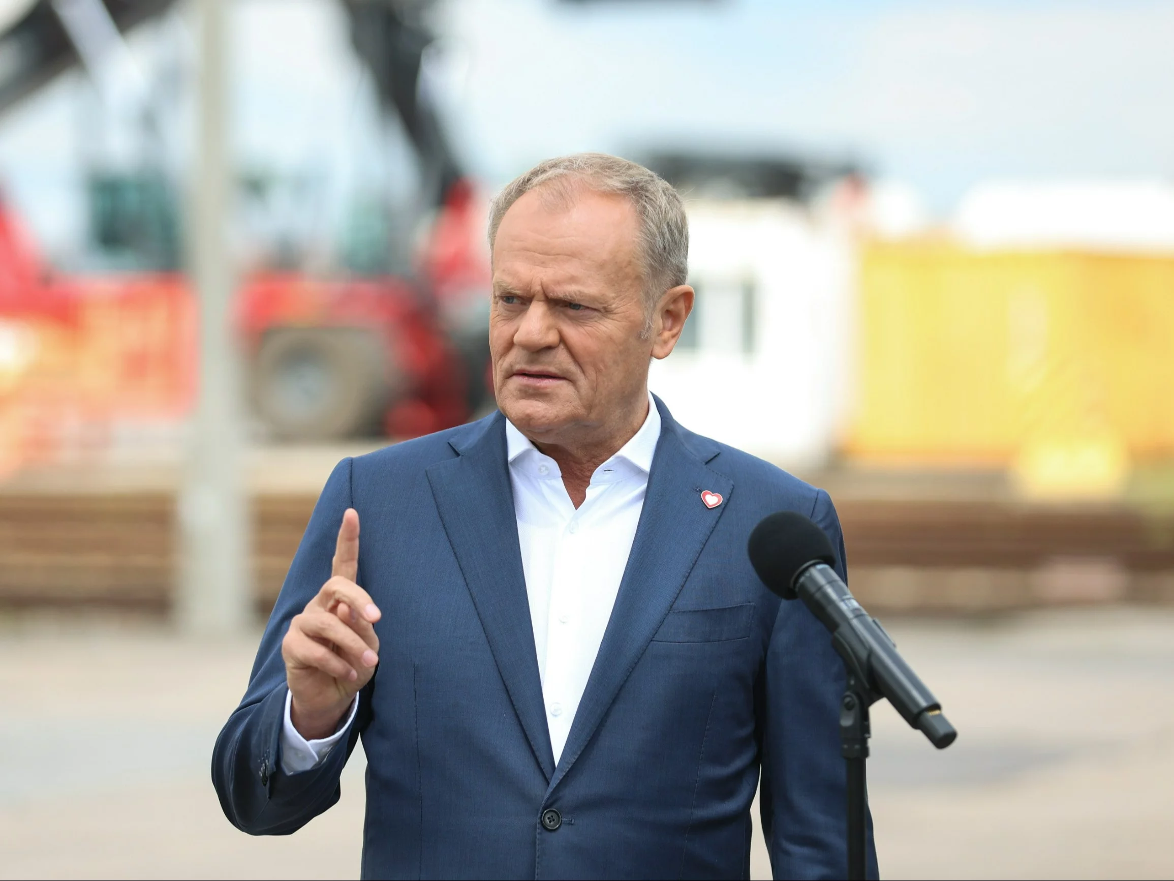 Tusk zachwycony najnowszymi danymi. „Nie zmarnujmy tego"