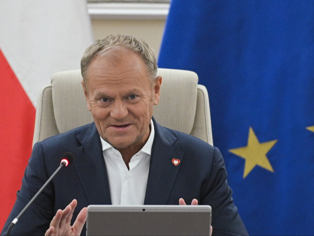 Tusk zadrwił z Dudy. Wspomniał o ustawkach Nawrockiego – Wprost Tusk zadrwił z Dudy. Wspomniał o ustawkach Nawrockiego – Wprost