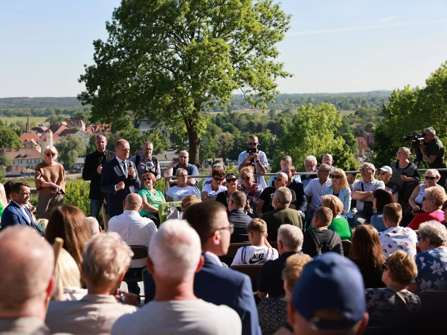 Donald Tusk na spotkaniu z mieszkańcami Krosna Odrzańskiego