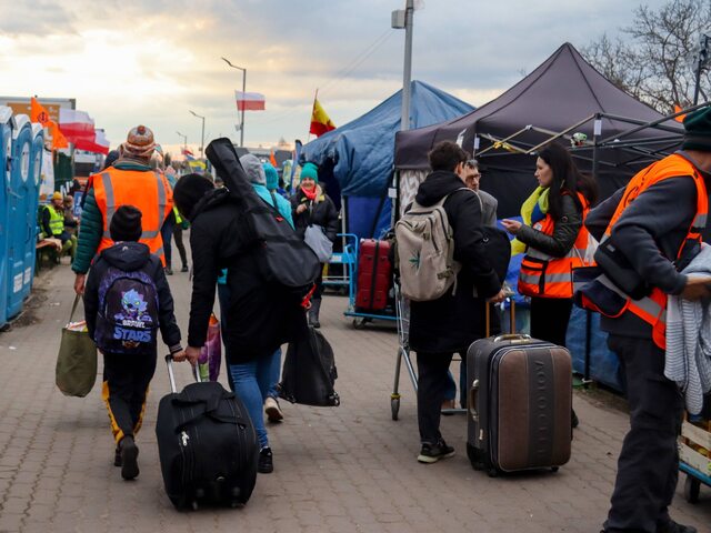 Uchodźcy Z Ukrainy Organizują „subotniki” Będą W Czynie Społecznym Sprzątać Polskie Miasta Wprost 5886