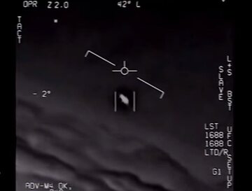 Ufo? Kadr z wideo udostępnionego przez Departament Obrony USA