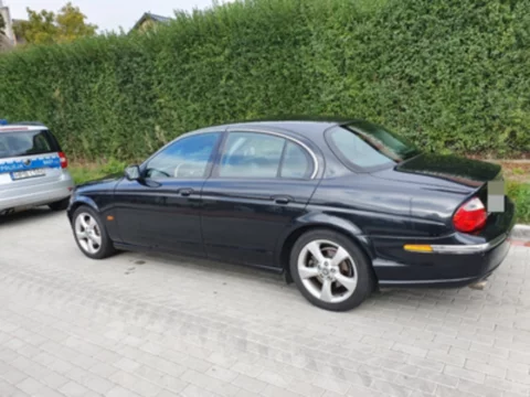 Skradziony dwukrotnie Jaguar