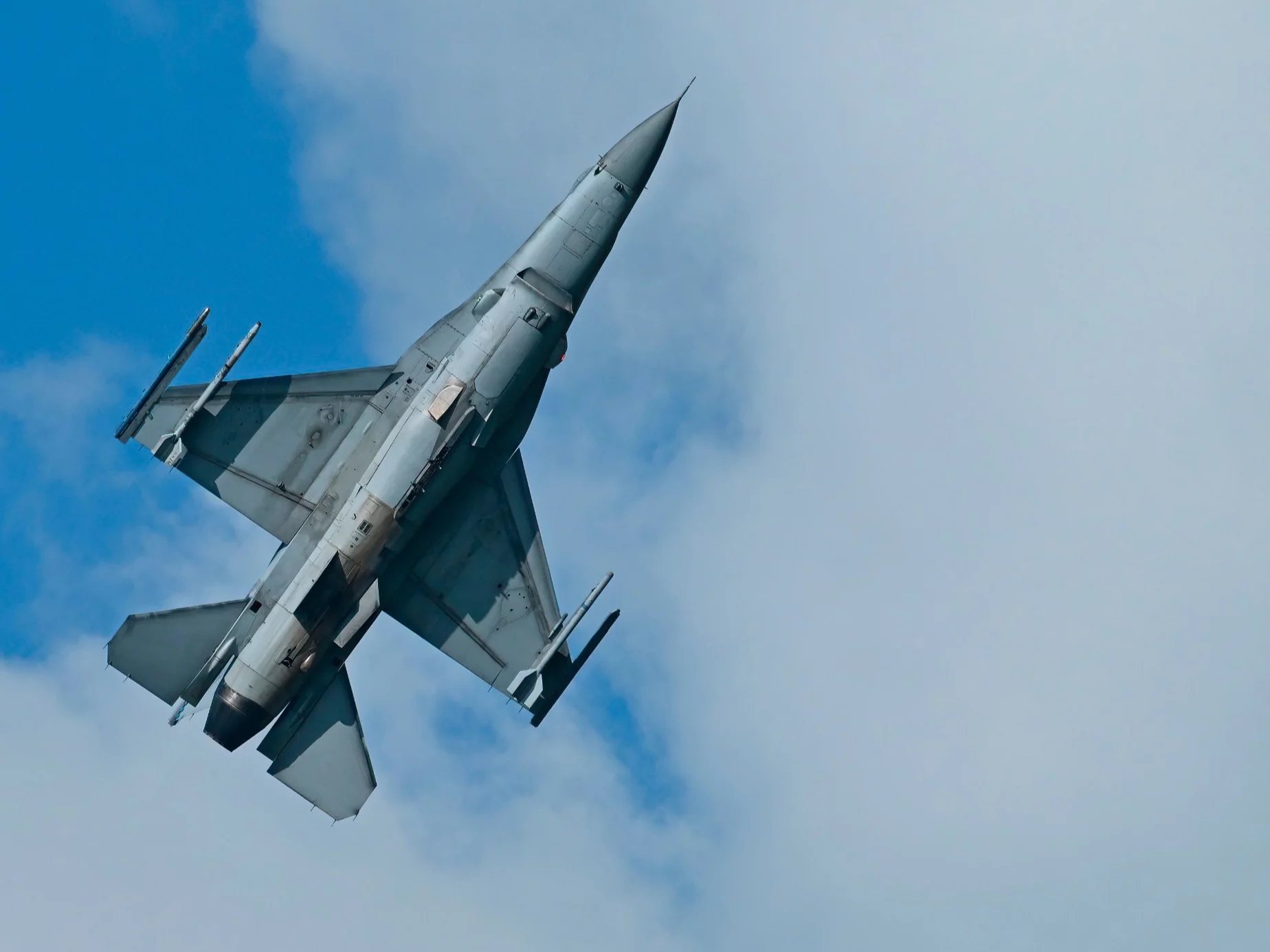 Polskie myśliwce poderwane. Nocny atak Rosji na Ukrainę