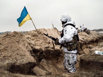 Ukraińscy żołnierze w okopach
