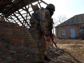 Ukraiński żołnierz w okolicy Zaporoża
