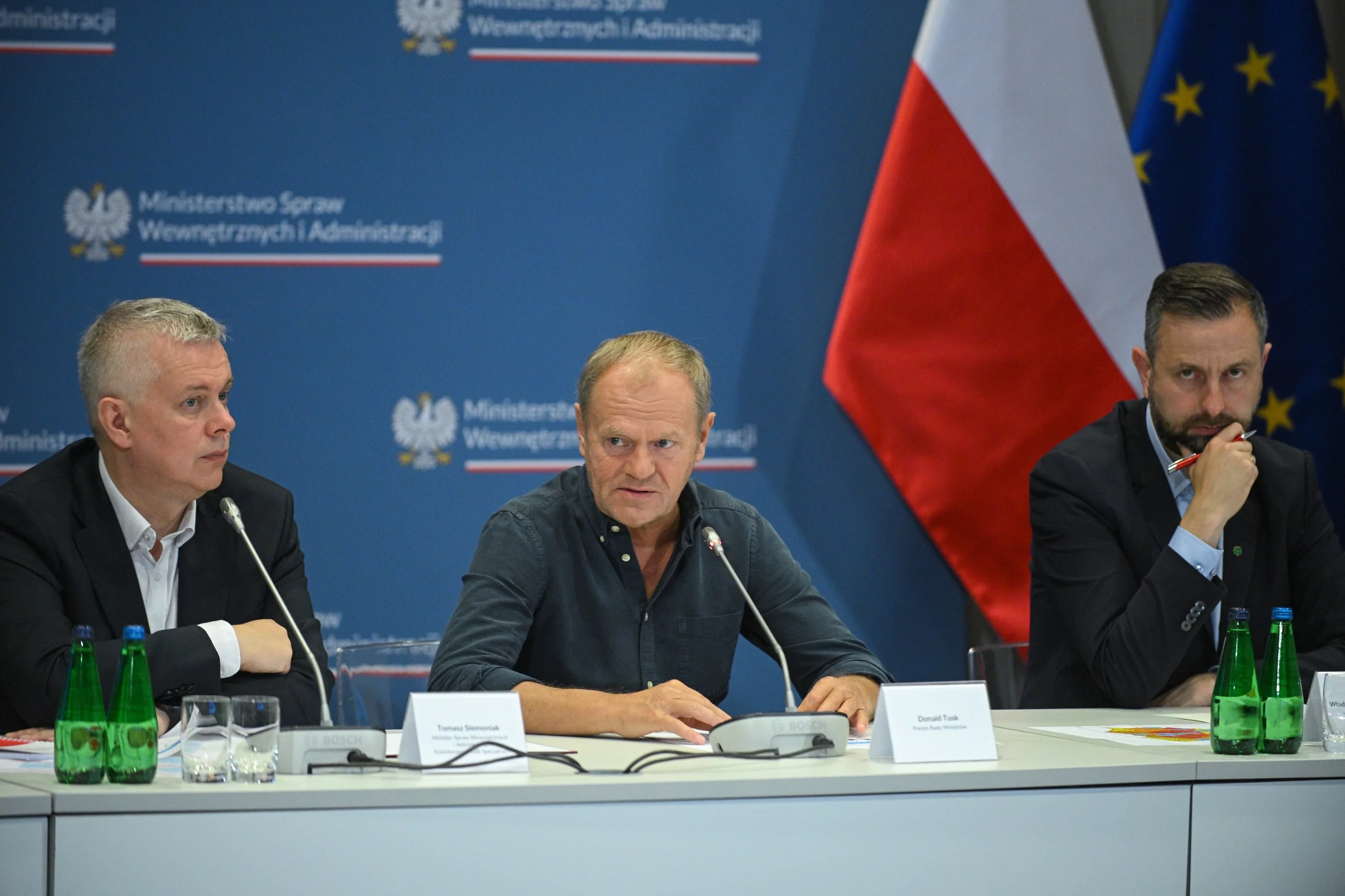 Warszawa sztab kryzysowy z udziałem premiera