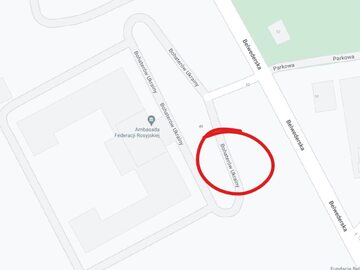 Ulica Bohaterów Ukrainy pojawiła się na terenie rosyjskiej ambasady w Warszawie