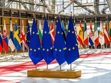 Unia Europejska, flagi, zdjęcie ilustracyjne