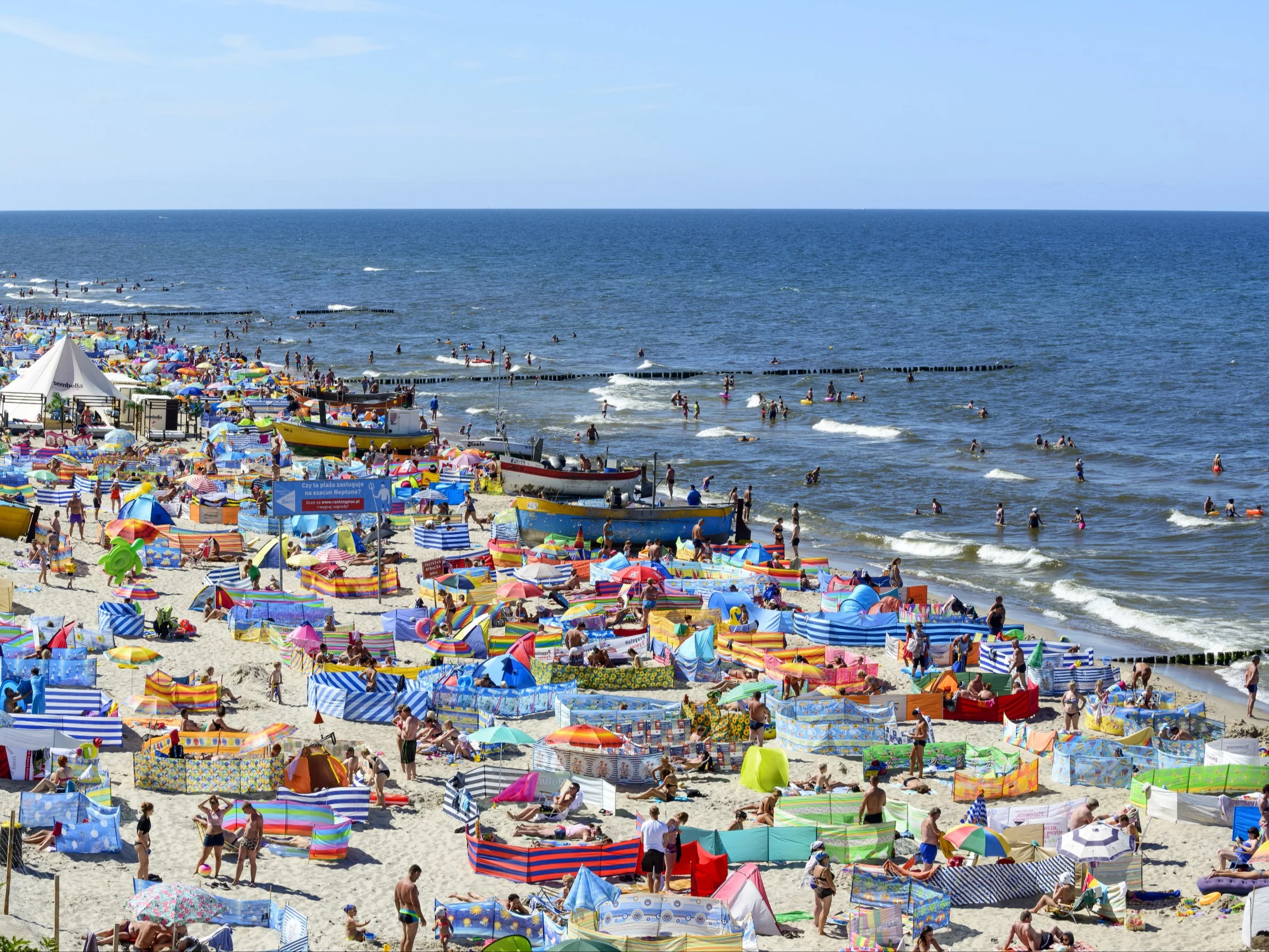 Plaża nad Morzem Bałtyckim, zdjęcie ilustracyjne