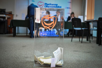Urna wyborcza podczas wyłaniania kandydata na przewodniczącego PO