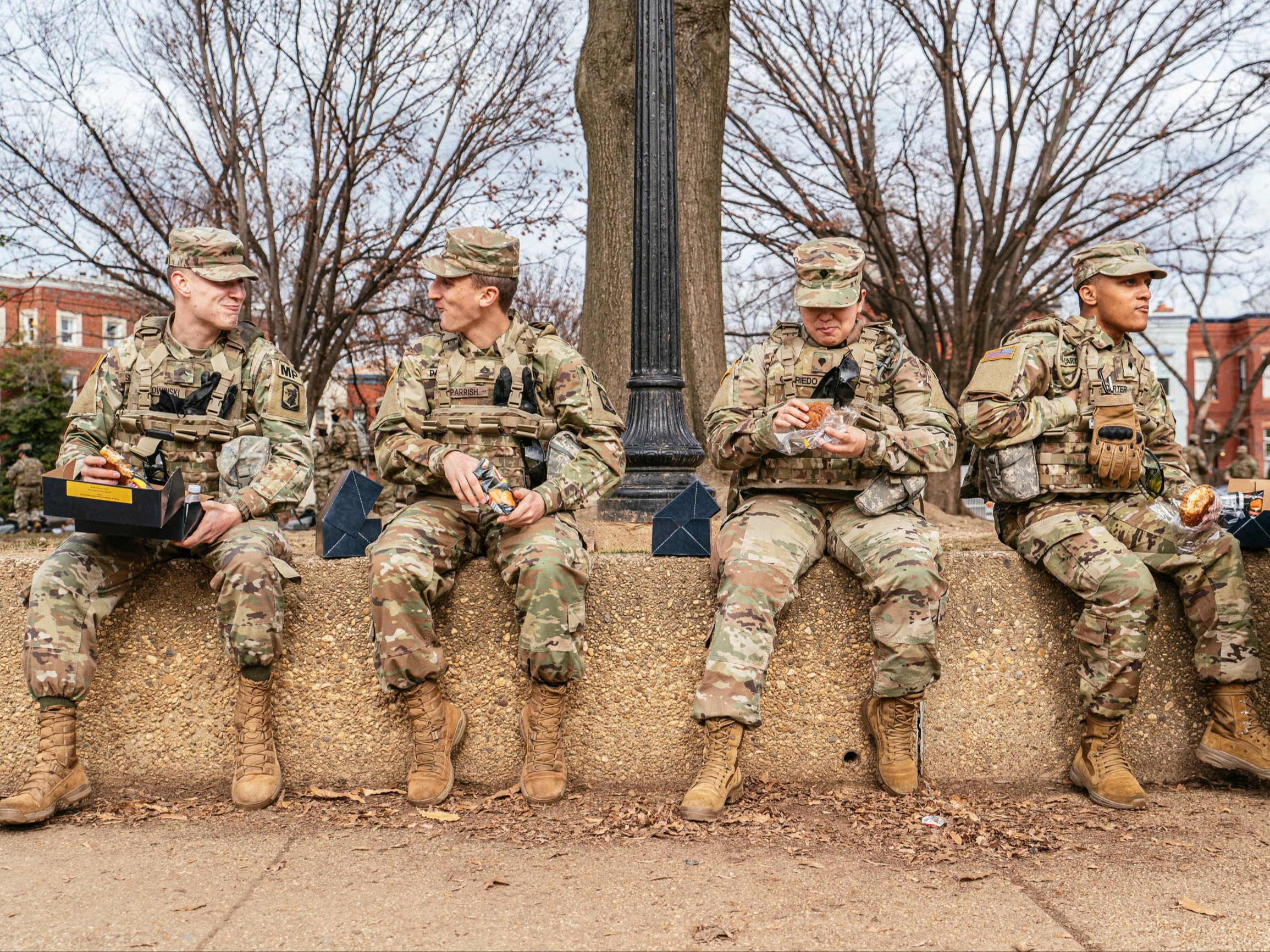 Gwardia Narodowa już na obrzeżach Chicago. Setki żołnierzy wejdą do miasta?