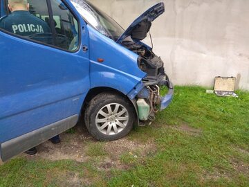 Uszkodzony w wypadku Opel Vivaro