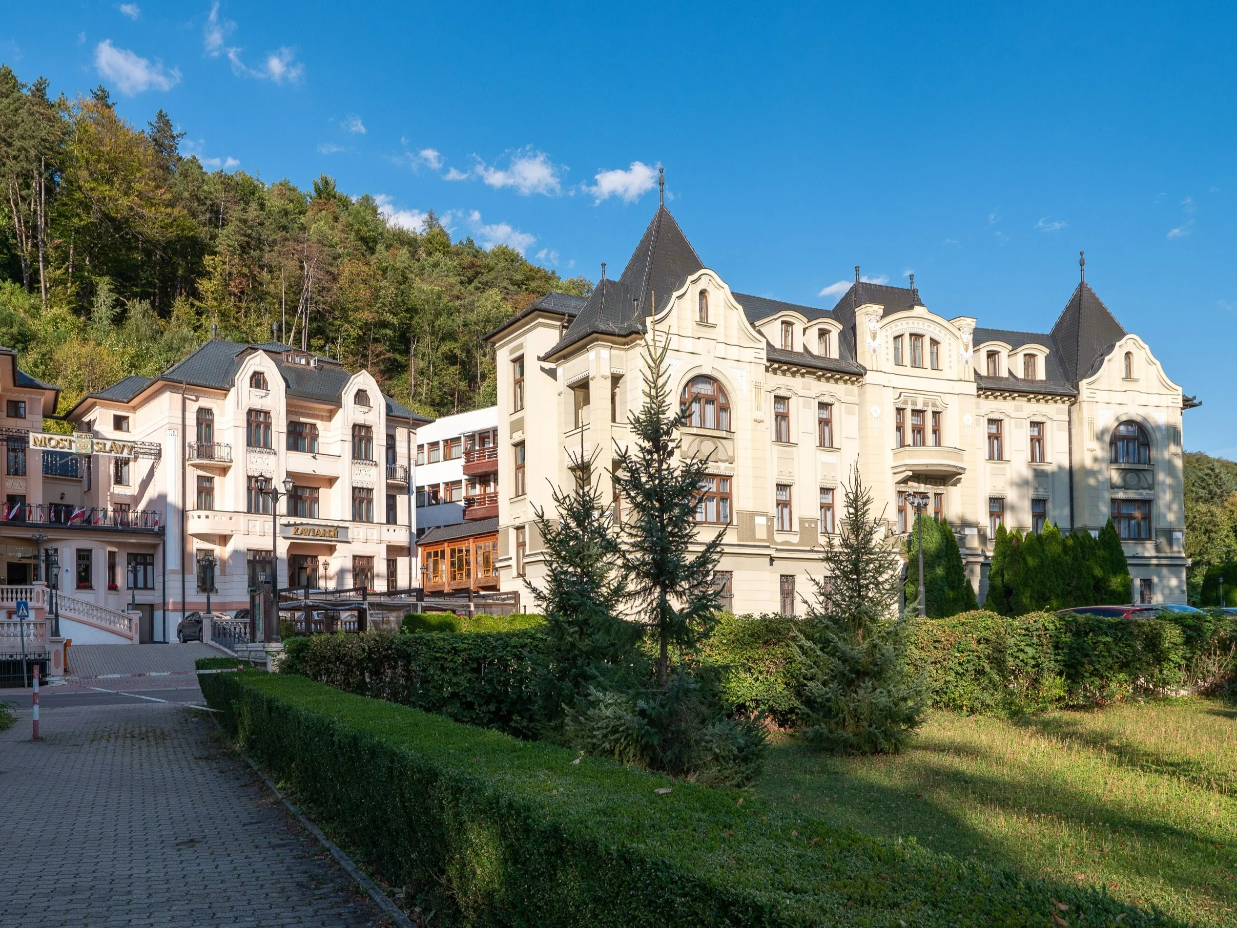 Uzdrowiskowy dom widmo. Kiedyś przyciągał tłumy, dziś popada w ruinę