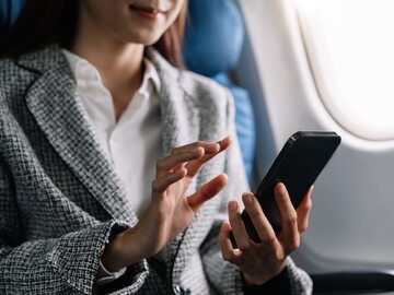 Używanie telefonu w samolocie