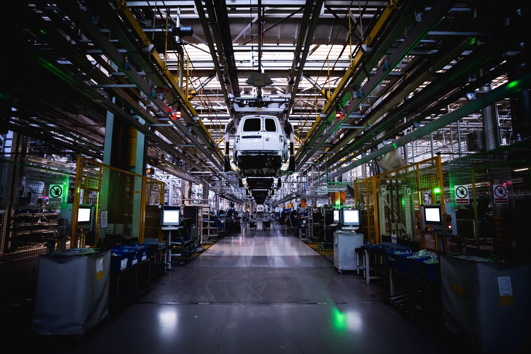 Opuszczone fabryki Volkswagena w Poznaniu i Wrześni