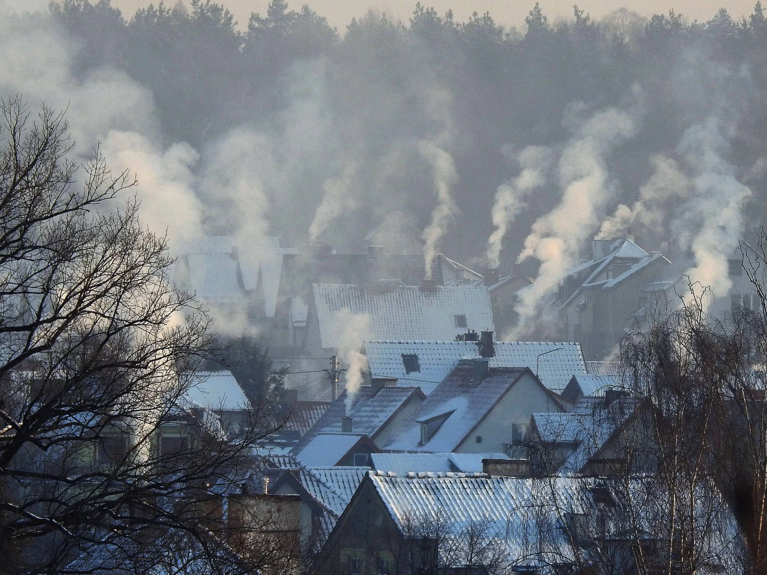 Dymy z kominów