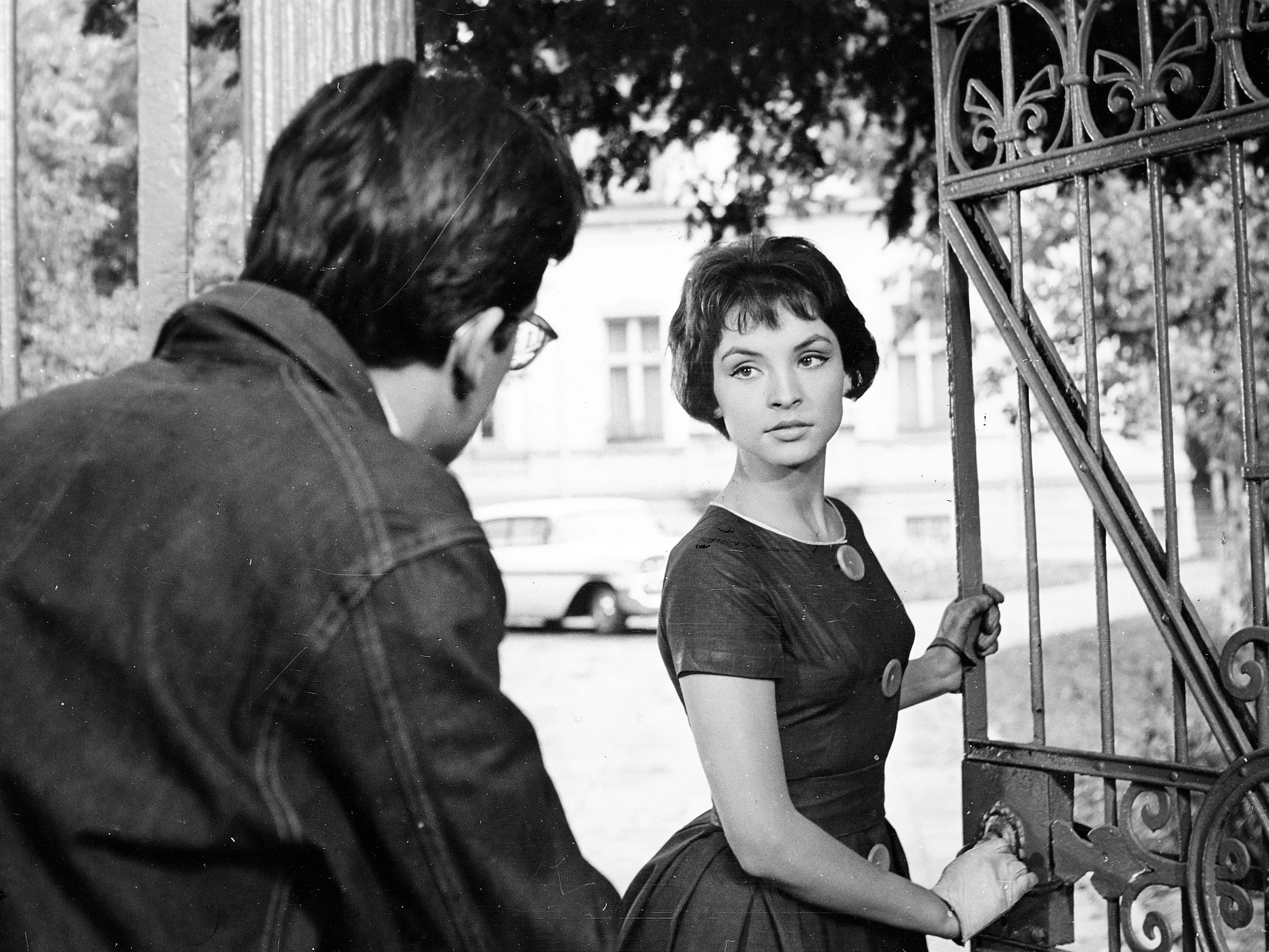 1960. Kadr z filmu „Do widzenia, do jutra...” w reżyserii Janusza Morgensterna, n/z Teresa Tuszyńska, Zbigniew Cybulski