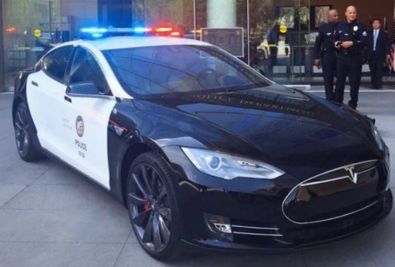 Tesla policji z Los Angeles