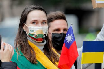 W Tajpej, stolicy Tajwanu, odbyły się protesty przeciwko rosyjskiej agresji wymierzonej w Ukrainę