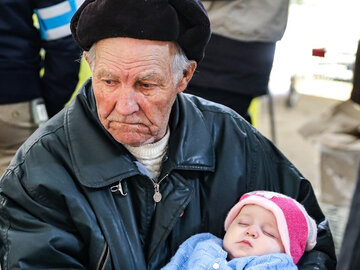 Walentyn Mykołajowycz, bohaterski dziadek z wnuczką