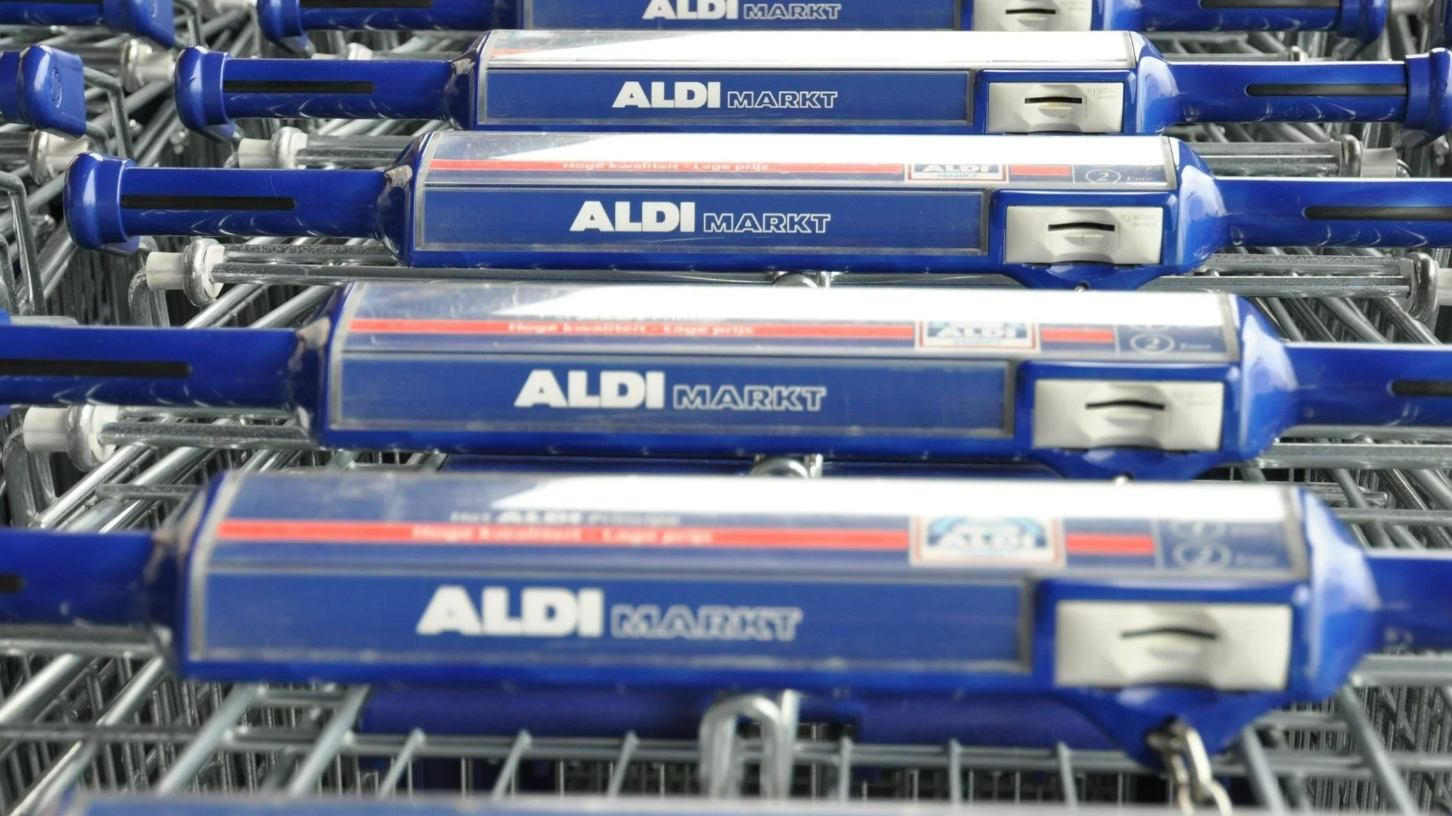 Popularna sieć rusza z promocją. Walizki choćby za pół ceny