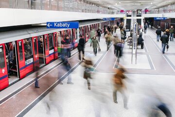 Warszawa, Metro, zdjęcie ilustracyjne