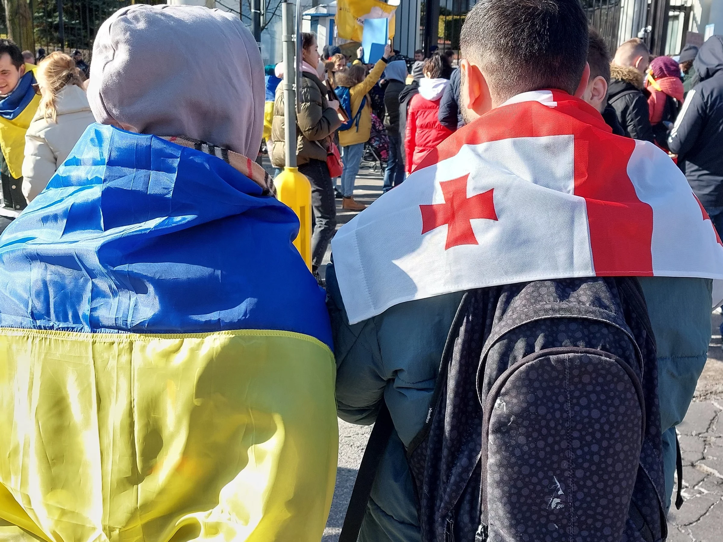 Demonstracja przed ambasadą Rosji