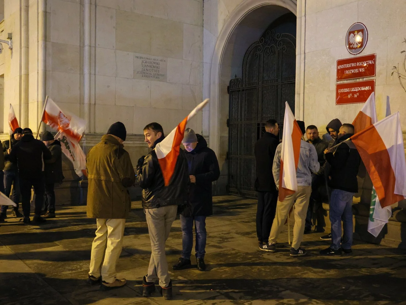 Protest rolników przed siedzibą Ministerstwa Rolnictwa