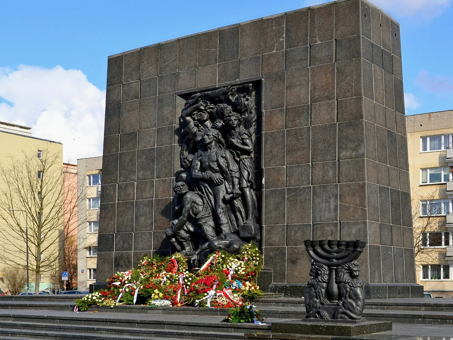 W sobotę w stolicy zawyją syreny. Warszawa wciąż pamięta ten dzień