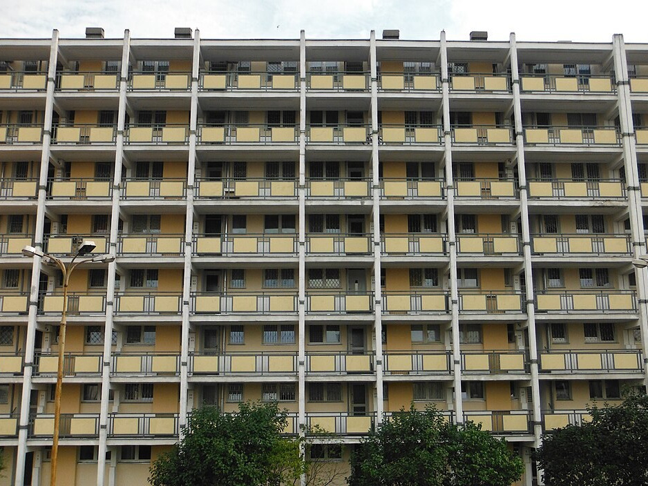 Warszawa. Netflix przedstawił blok jako siedlisko patologii. Mieszkańcy oburzeni