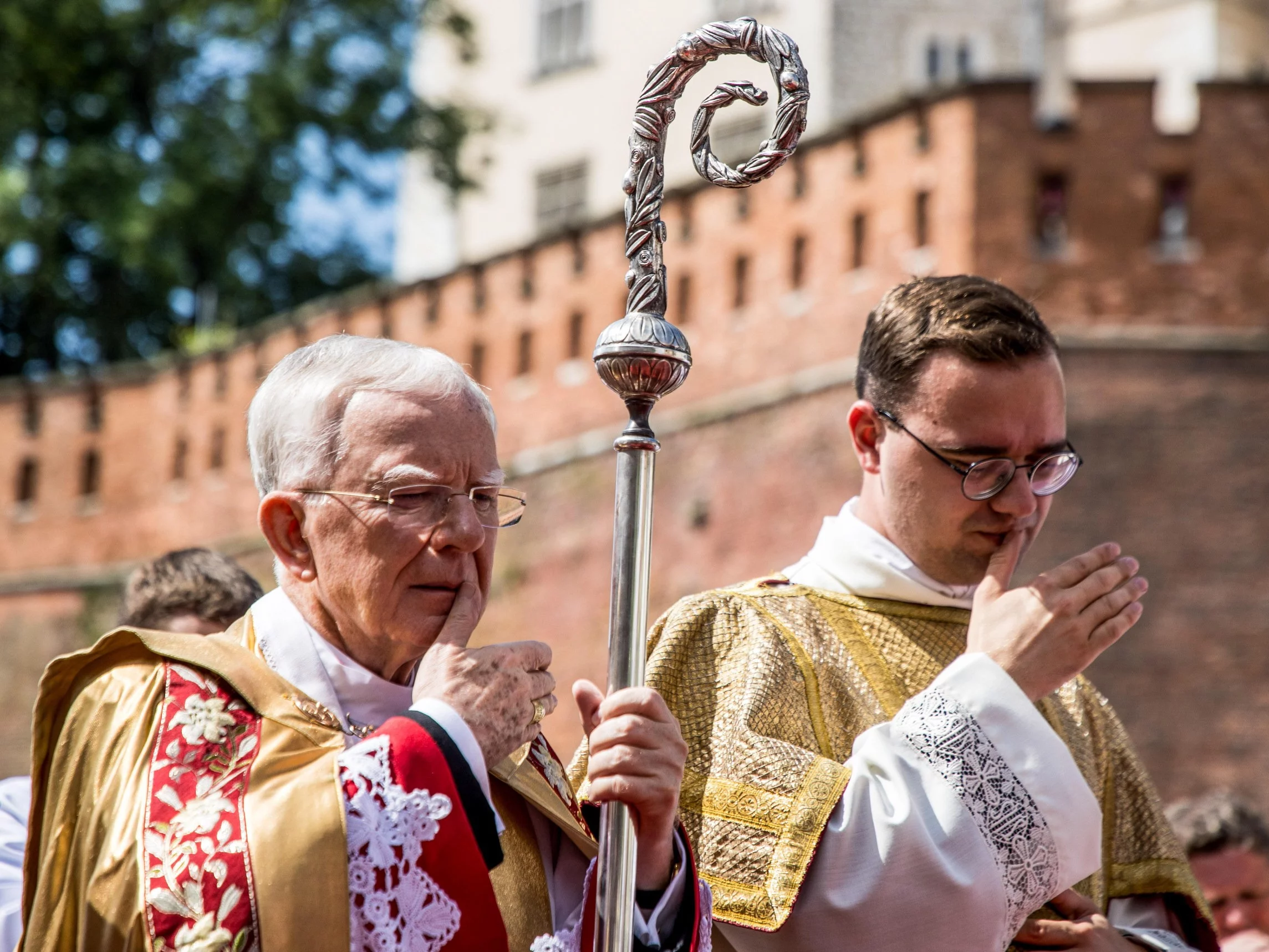 Abp. Marek Jędraszewski (z lewej)