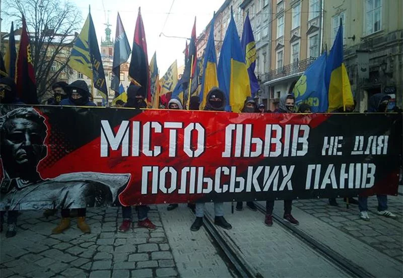 Antypolski marsz we Lwowie