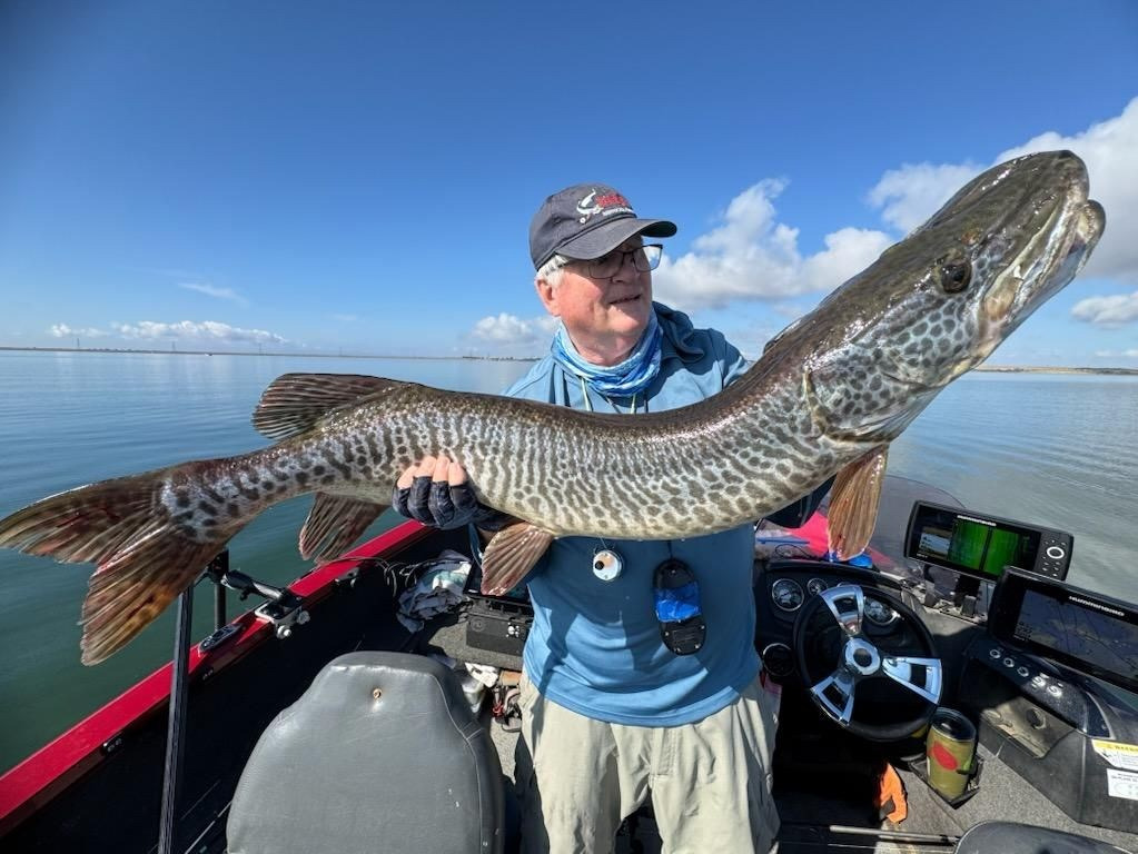 Wędkarski wyczyn ojca i córki. Schwytali dwie ogromne ryby