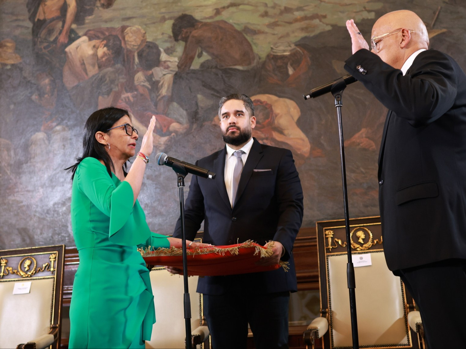 W Wenezueli zaprzysiężono nowe władze. Tymczasem w USA ruszył proces Maduro