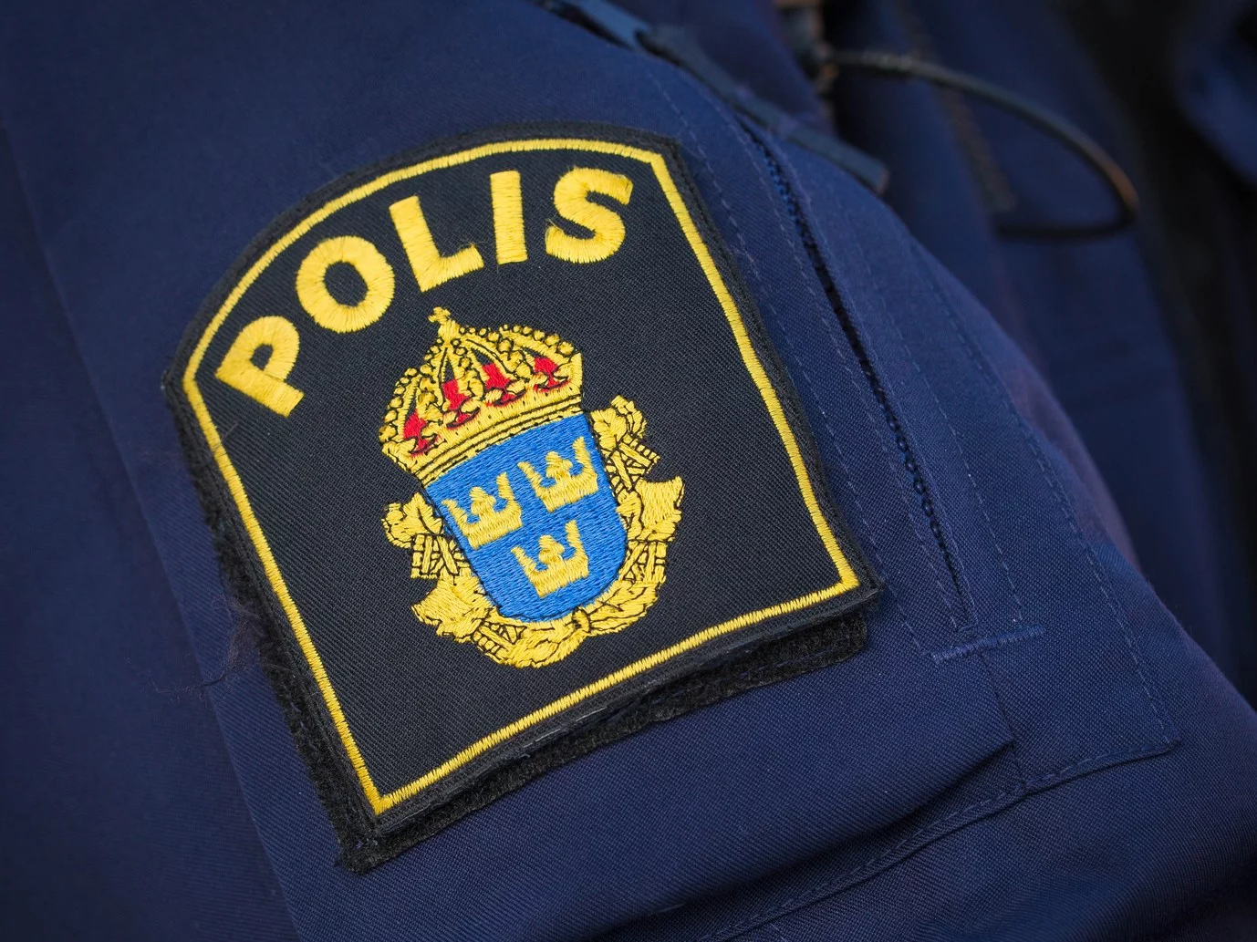 Werbują nieletnich do gangów. Alarmujący raport szwedzkiej żaboli