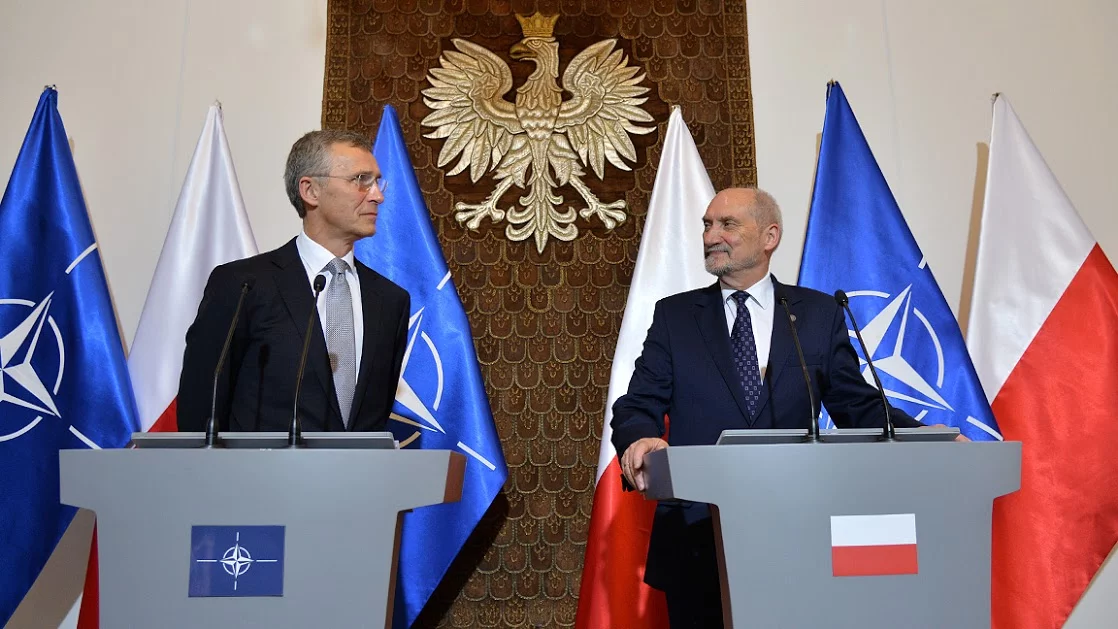 Jens Stoltenberg i Antoni Macierewicz