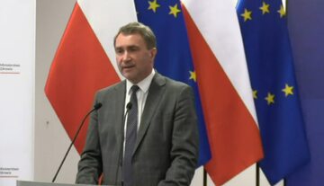 Wiceminister Marek Kos prezentuje lipcową listę leków refundowanych