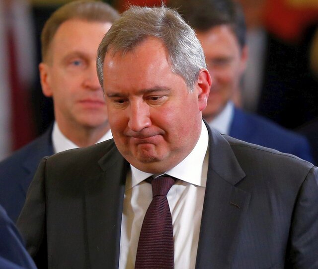 Kto Na Kim I Za Co Się Zemścił W Zemście Wicepremier Rosji zemścił się na Rumunach... poematem – Wprost