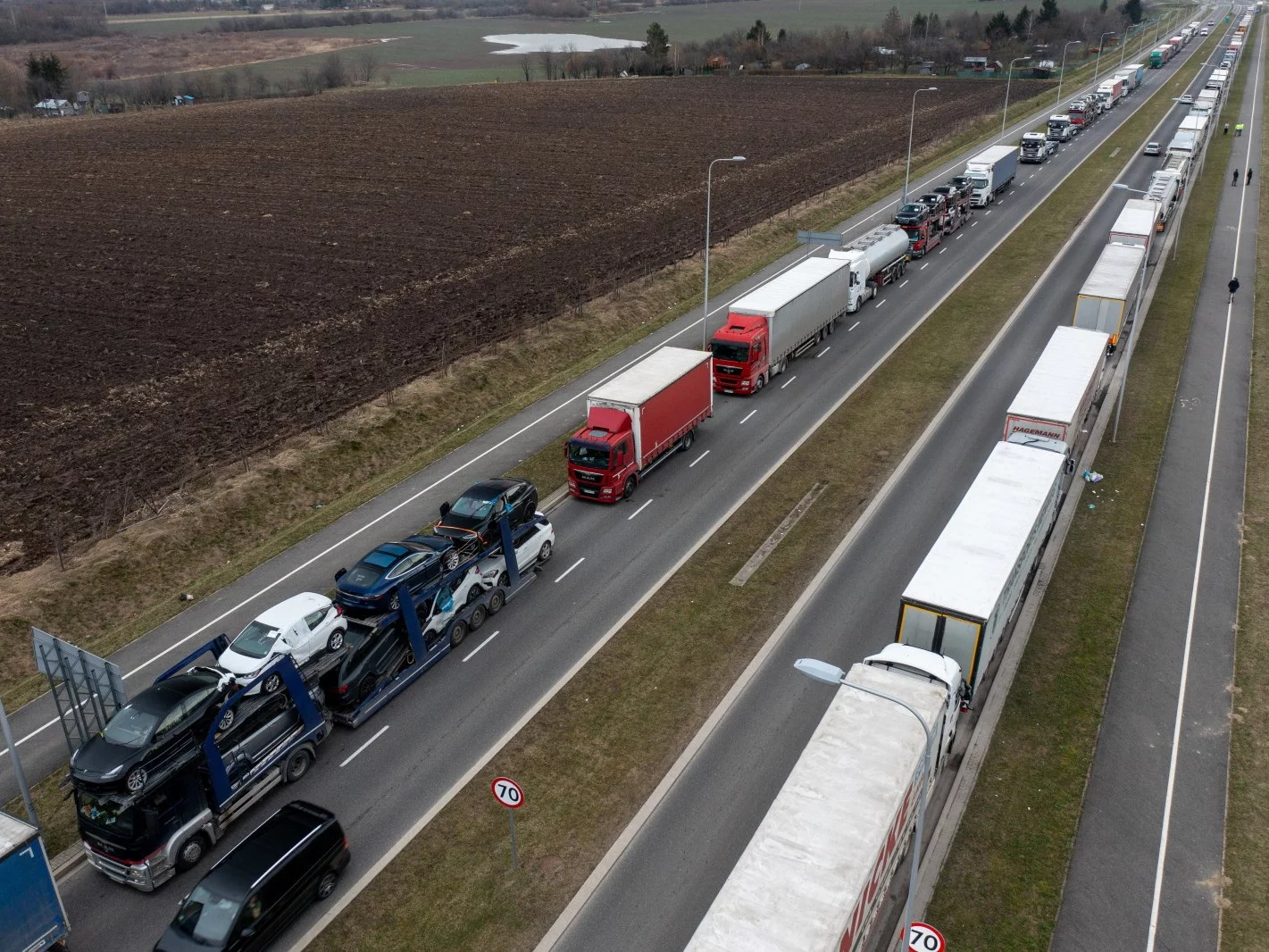 Ciężarówki na granicy polsko-ukraińskiej