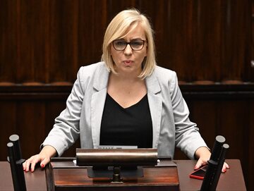 Wiceprzewodnicząca Polski 2050 Paulina Hennig-Kloska na sali obrad Sejmu w Warszawie