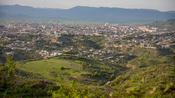 Widok na miasto Stepanakert, stolicę Górskiego Karabachu